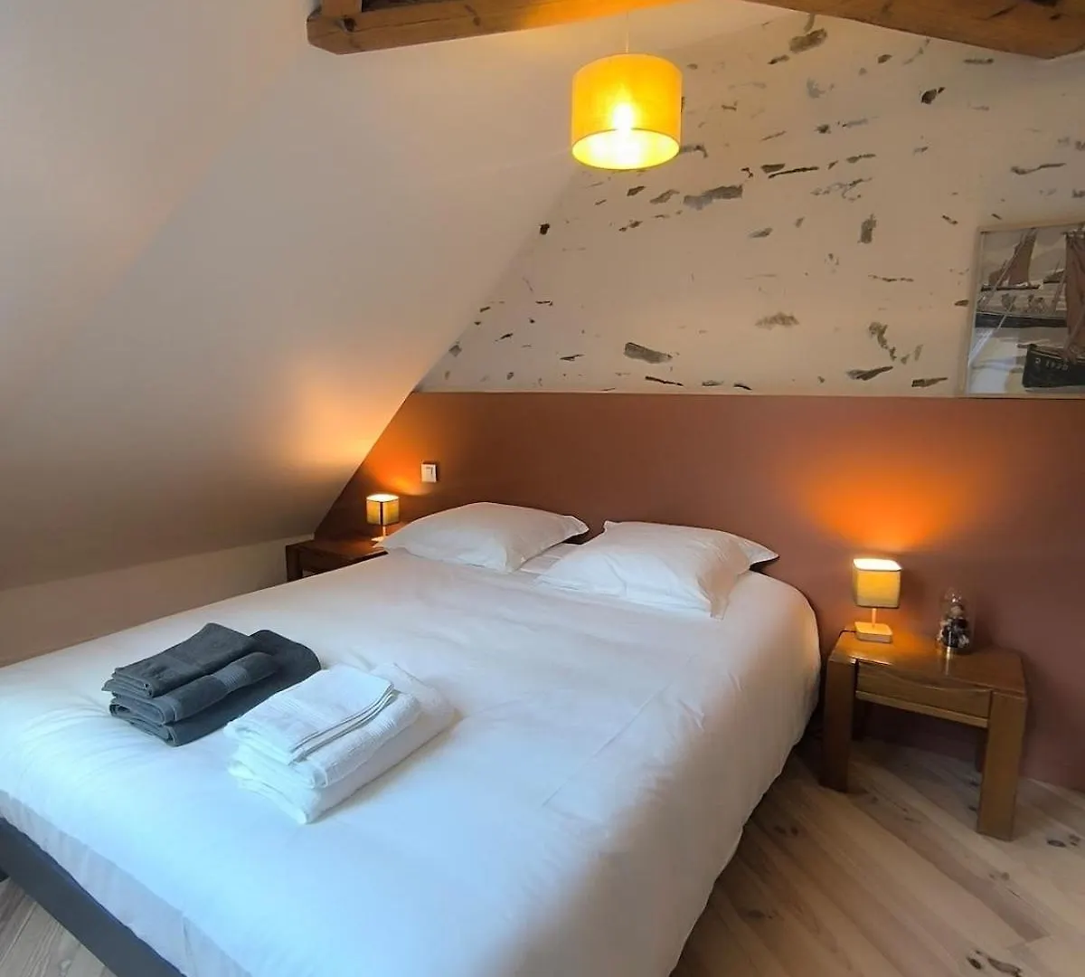 La Maison Rouge Sur Le Port A Proximite De Toutes Commodites 2 Personnes Plérin Semesterbostad